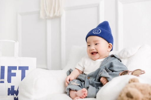 来宾4个月宝宝干呕 来宾4个月宝宝干呕